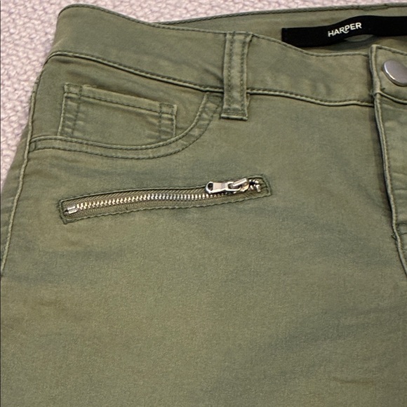 Harper Jeans, Military Green, Accordion Design Size 28 - Picture 4 of 8